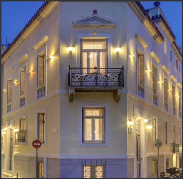 HOME & POETRY -PLAKA ATHENS
